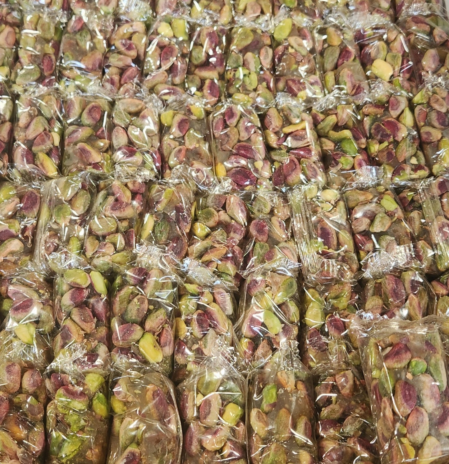 1040522-Pure Bhar 26-106 Delight with Pistachio Cylinder Mojaha 11LB