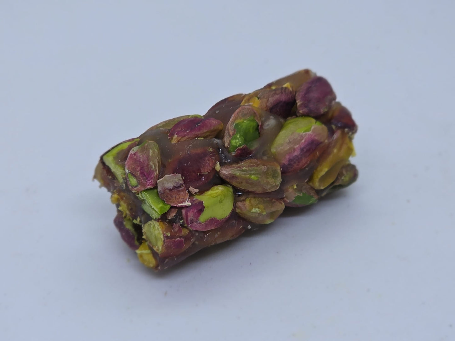 1040522-Pure Bhar 26-106 Delight with Pistachio Cylinder Mojaha 11LB